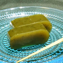 茶葉入り緑茶羊羹